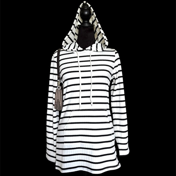 NWT Papillon Small Black & White Striped Long-Sleeve Hoodie - Picture 1 of 7